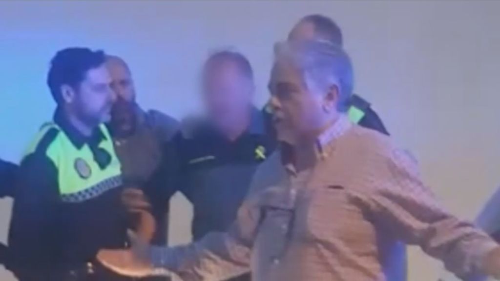 Vecinos y policías locales de Cádiz impiden que un capitán de la Guardia Civil conduzca ebrio