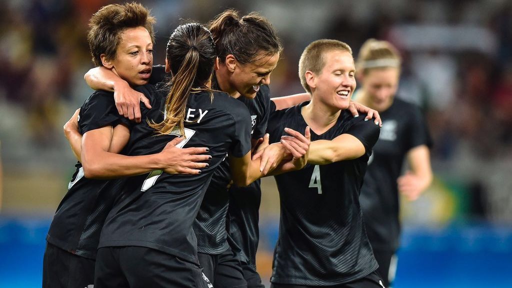 Igualdad en el fútbol: La selección femenina de Nueva Zelanda cobrará lo mismo que la masculina