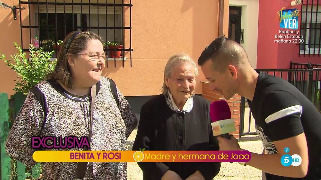 Benita y Rosi, madre y hermana del Maestro Joao: “Estamos muy contentas del concurso que está haciendo”