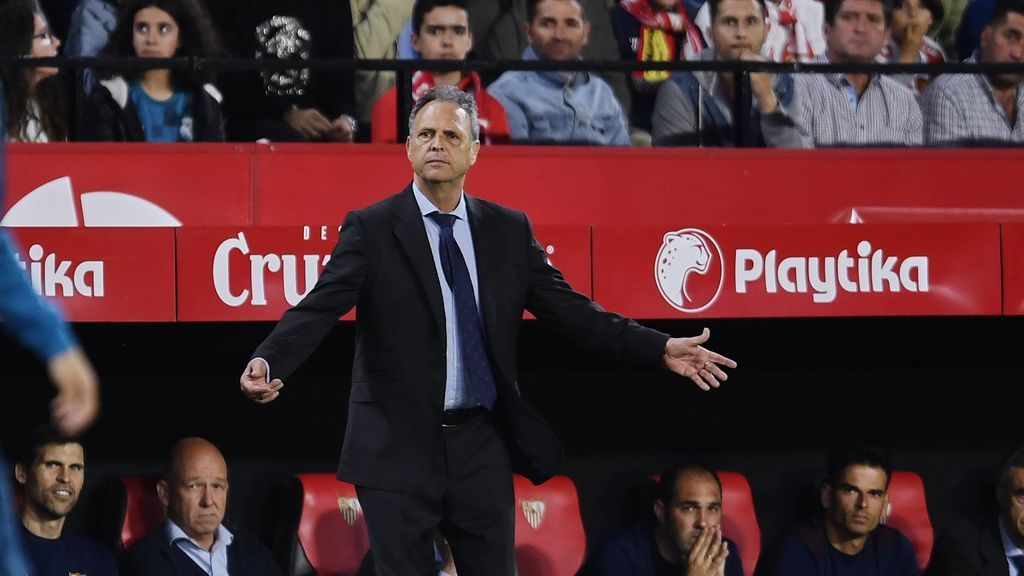 Caparrós: "El Sevilla se ha entregado para ganar a un pedazo de equipo"