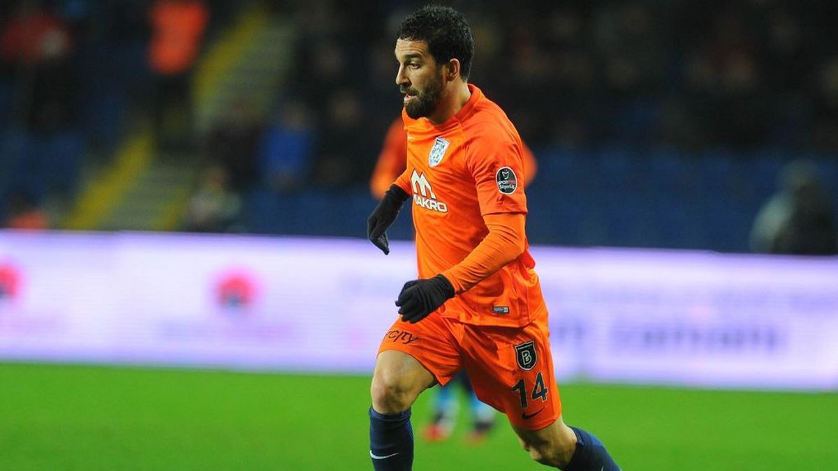Sanción ejemplar a Arda Turán: 16 partidos por agredir a un árbitro Sanción ejemplar a Arda Turán: 16 partidos por agredir a un árbitro