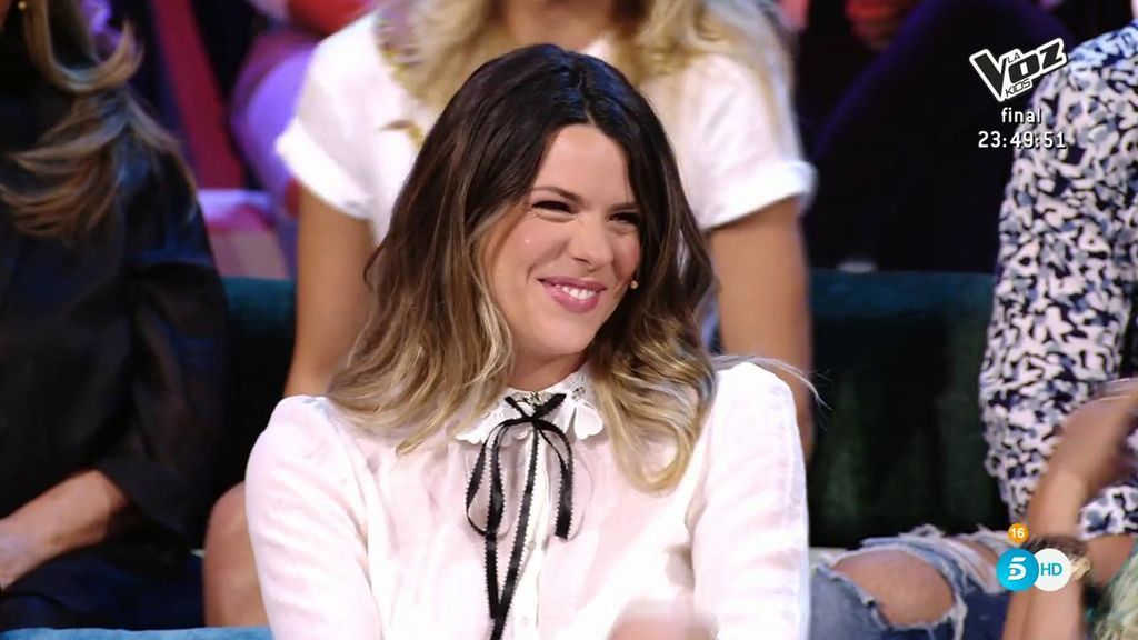 Laura Matamoros reaparece radiante en plató tras haber dado a luz a su hijo