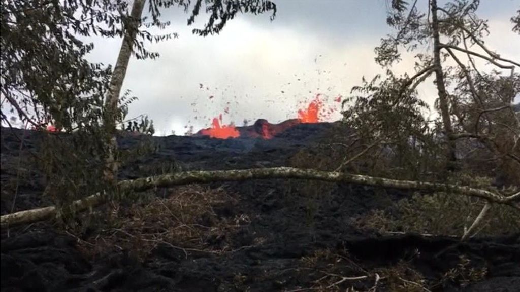 La lava del volcán Kilauea alcanza ya grosores de hasta diez metros