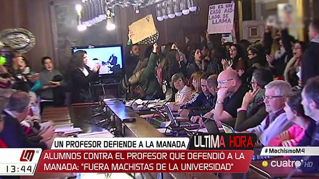 Alumnos contra el profesor que defendió a ‘La Manada’: “Fuera machistas de la universidad”