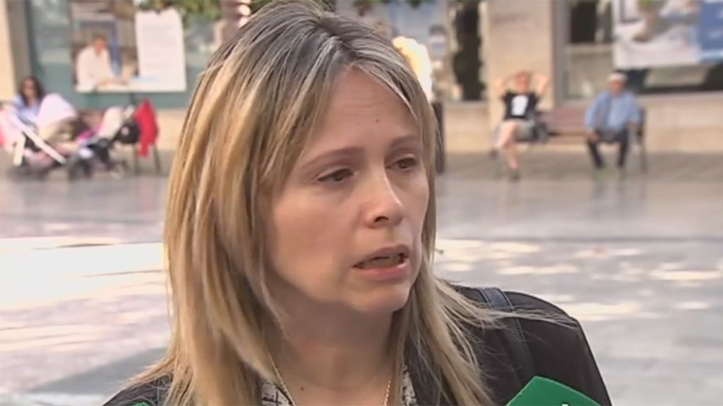 La madre de la joven asesinada en Granada: "¿Por qué el asesino de mi hija tenía licencia de armas?"