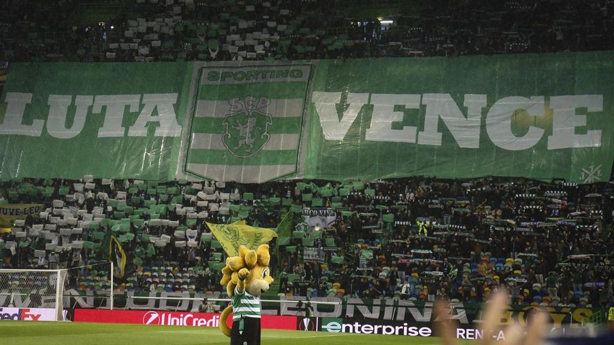 La Policía Judicial registra el estadio del Sporting de Lisboa por sospechas de corrupción tras la brutal agresión de los ultras que sufrieron los jugadores La Policía Judicial registra el estadio del Sporting de Lisboa por sospechas de corrupción tras la brutal agresión de los ultras que sufrieron los jugadores
