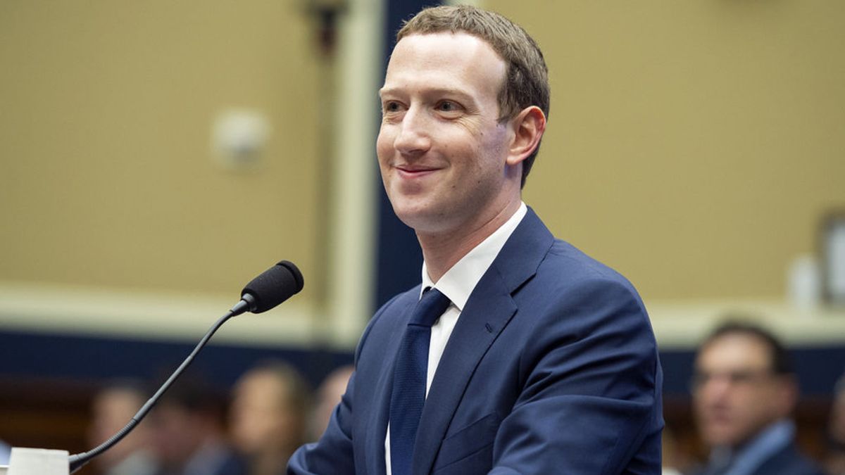 Zuckerberg acepta dar explicaciones en la Eurocámara por el escándalo Cambridge Analytica