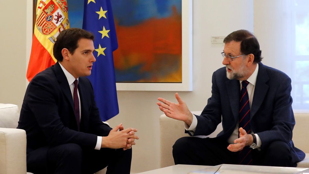 Rajoy y Rivera se reúnen en Moncloa por una política conjunta en Cataluña