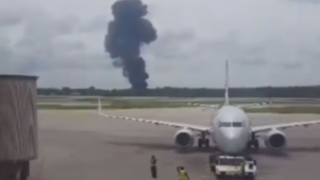 Primeras imágenes del accidente aéreo en el aeropuerto de La Habana