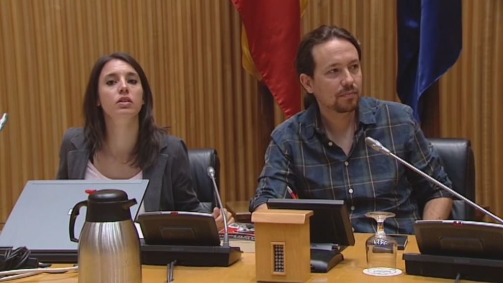 Voces críticas en Podemos contra Iglesias y Montero por la compra del chalé