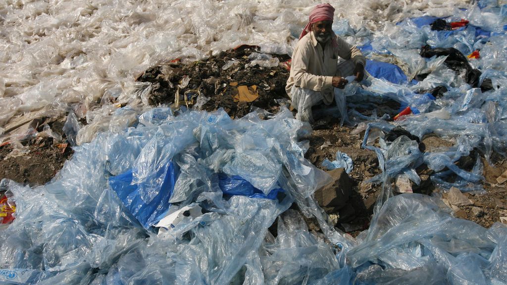 Crisis del plástico: a partir de 1 de julio los comercios 