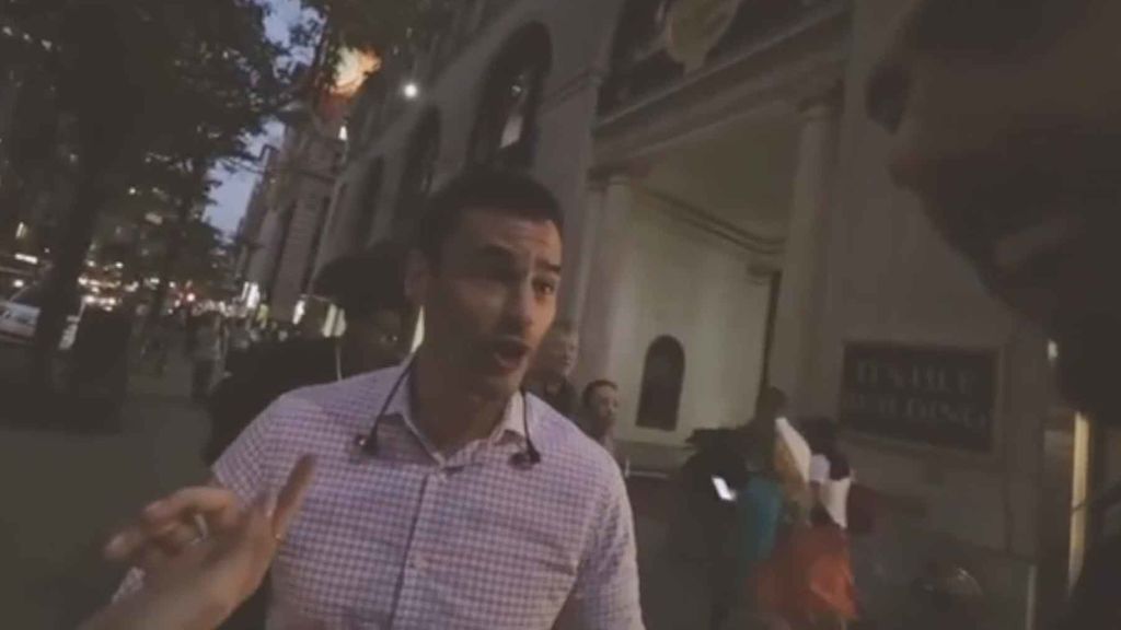 Aaron Shhlossberg, el abogado de los insultos racistas, que presume de hablar español