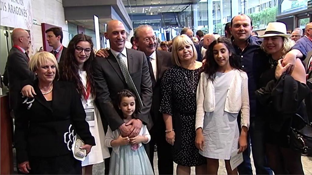 La celebración más emotiva de la familia de Luis Rubiales tras proclamarse presidente de la RFEF