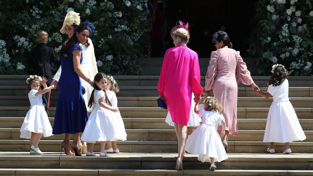 Los minipajes (Charlotte incluida) llegaron a compañados de sus madres