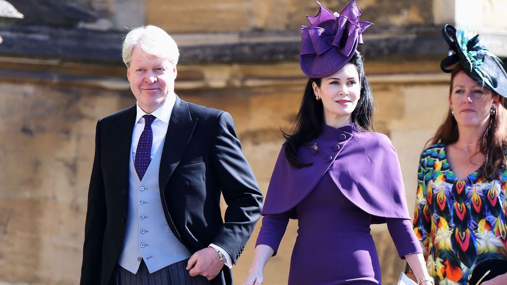 El tío materno del novio, Charles Spencer y su mujer