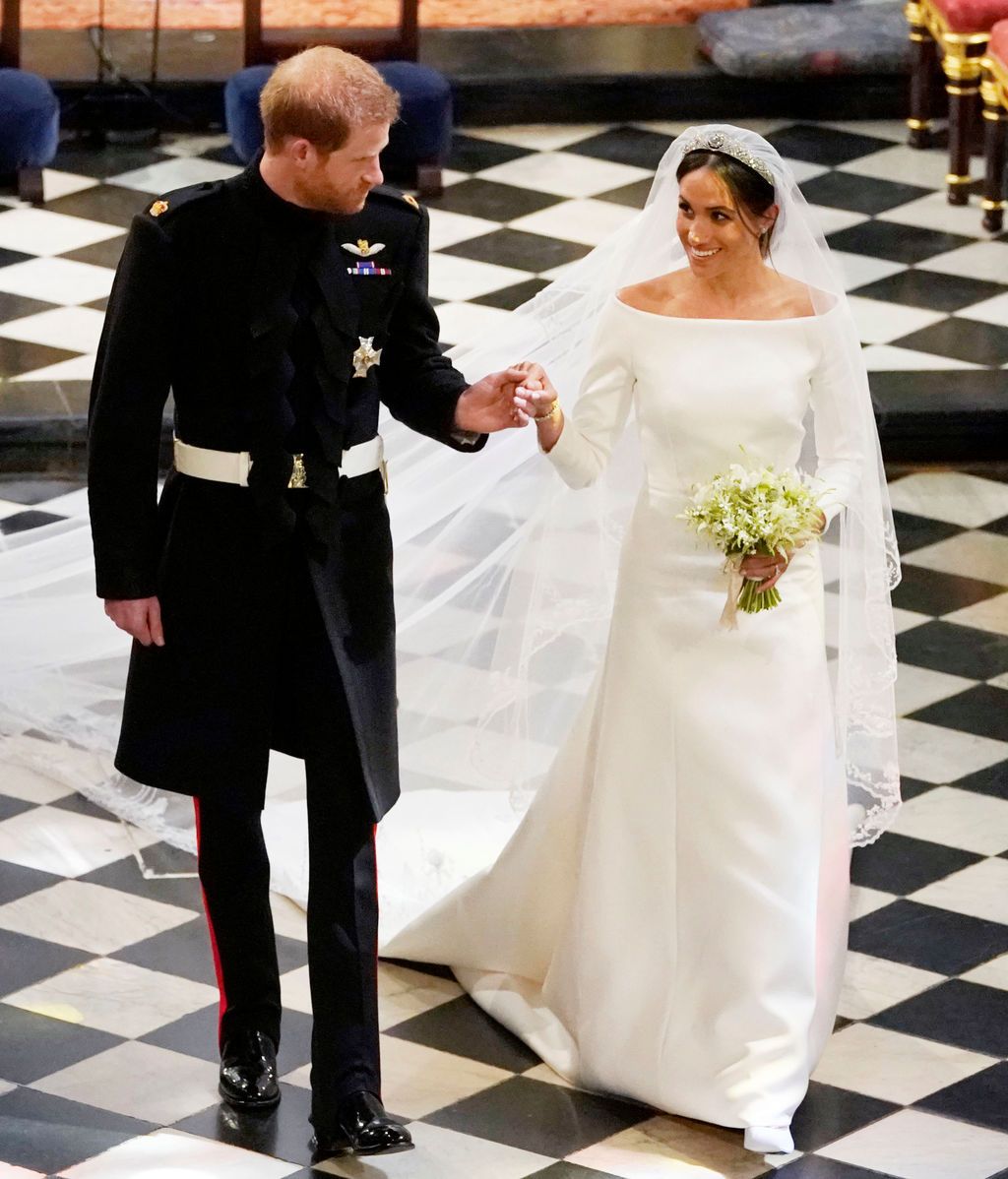 Los ya duques de Sussex salen de la capilla