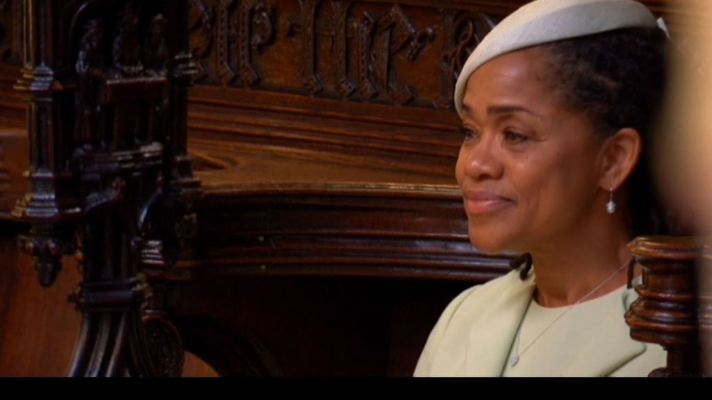 De las lágrimas de la madre de Meghan a la mirada devoradora de Harry: los momentazos de la boda, en fotos