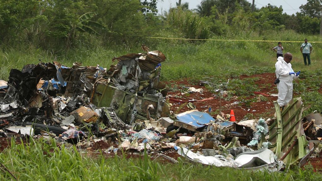 Encuentran una de las dos cajas negras del avión siniestrado en Cuba