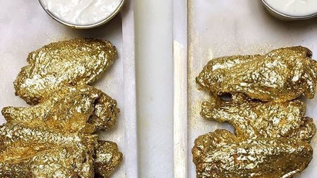 Alitas de pollo bañadas en oro, la nueva moda 'foodie' de Nueva York