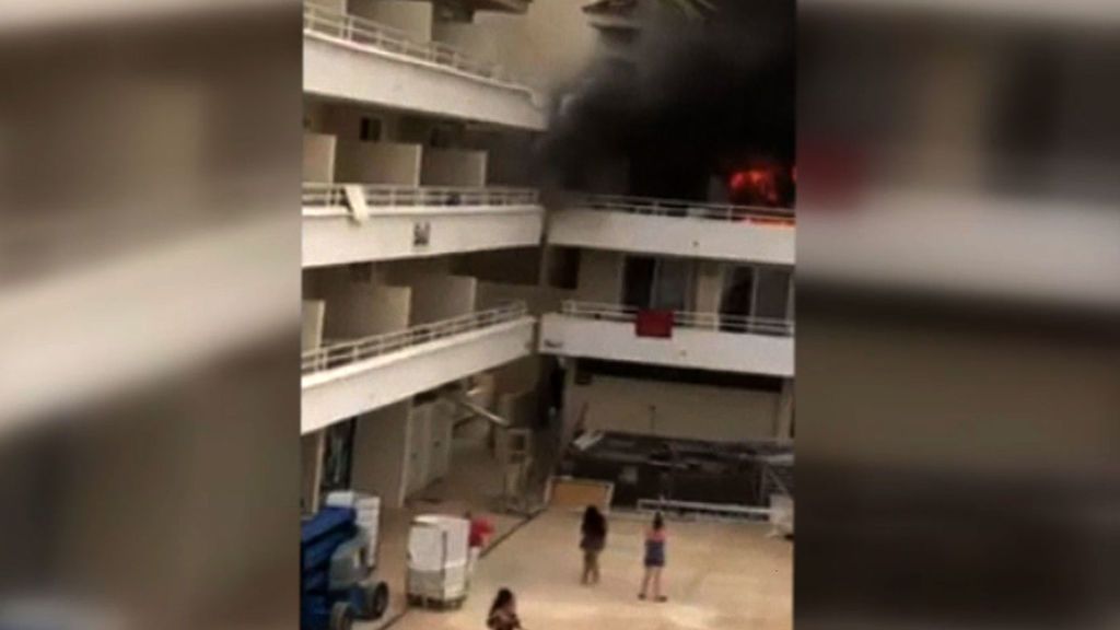 Un incendio desata el pánico en un hotel de Magaluf
