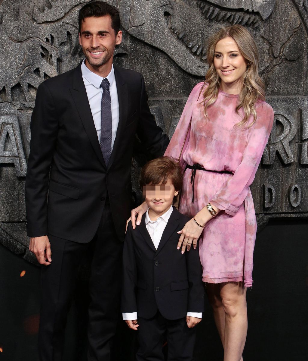 El futbolista Álvaro Arbeloa, su mujer Carlota Ruiz y su hijo Raúl