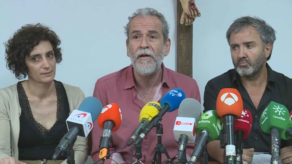 Willy Toledo desde una iglesia de Vallecas: “No he cometido ningún delito”
