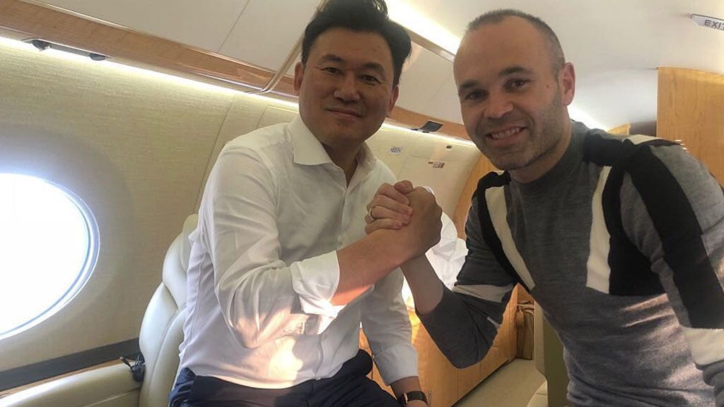 Iniesta jugará en Japón y lo confirma con una foto en sus redes sociales