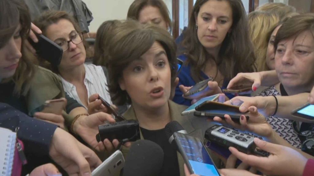 Sáenz de Santamaría: "Está en mano de Torra que un nuevo Gobierno tome posesión con todas las garantías”