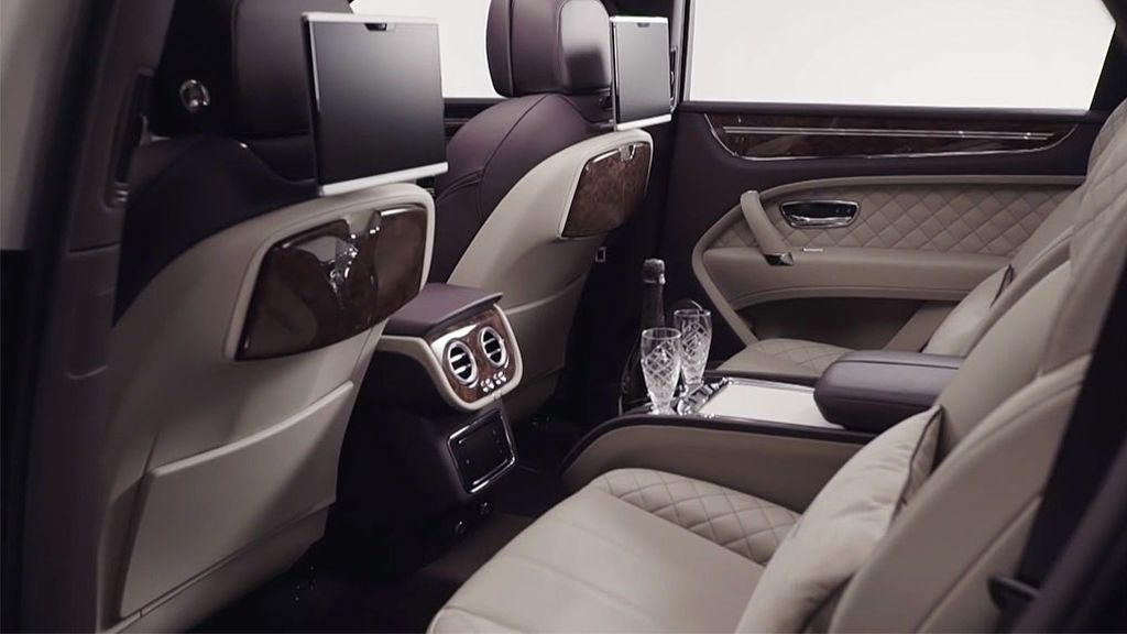 Una marca de coches tiene su propia granja de bueyes para conseguir la piel para su asientos