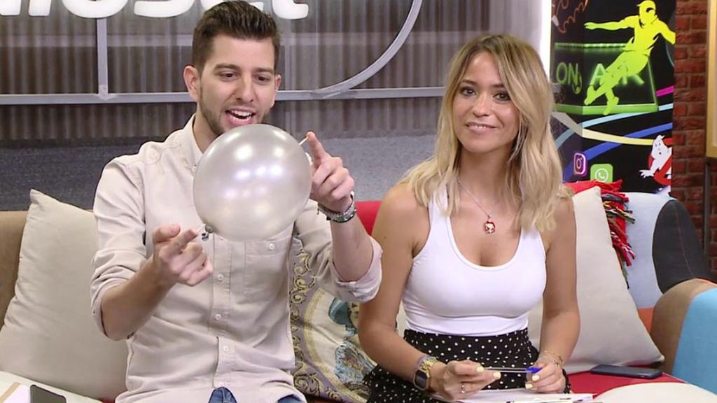 Atravesamos el globo con un palillo, ¡y no explota!