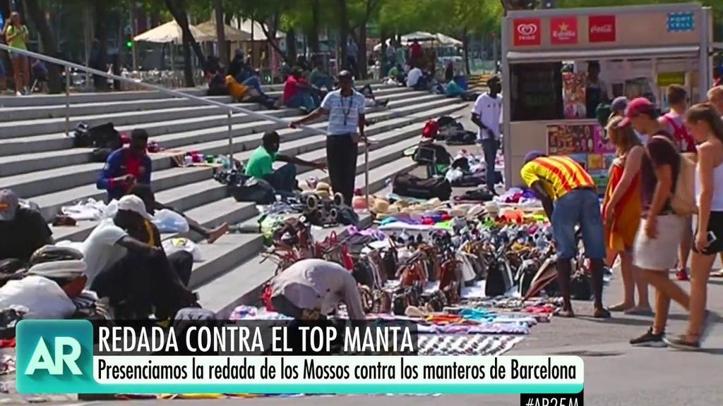 Los empresarios de Barcelona denuncian que facturan hasta un 50% menos debido al Top Manta