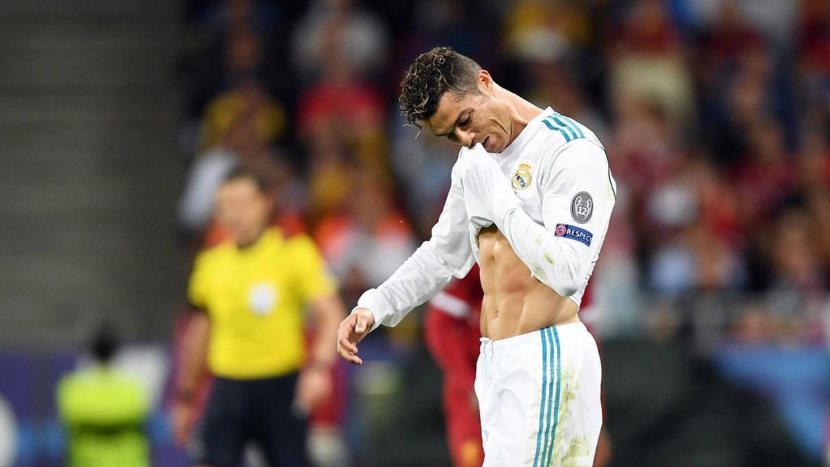 Cristiano Ronaldo y su bombazo tras la Champions: “Ha sido muy bonito estar en el Real Madrid, hablaré en los próximos días"” Cristiano Ronaldo y su bombazo tras la Champions: “Ha sido muy bonito estar en el Real Madrid, hablaré en los próximos días"”