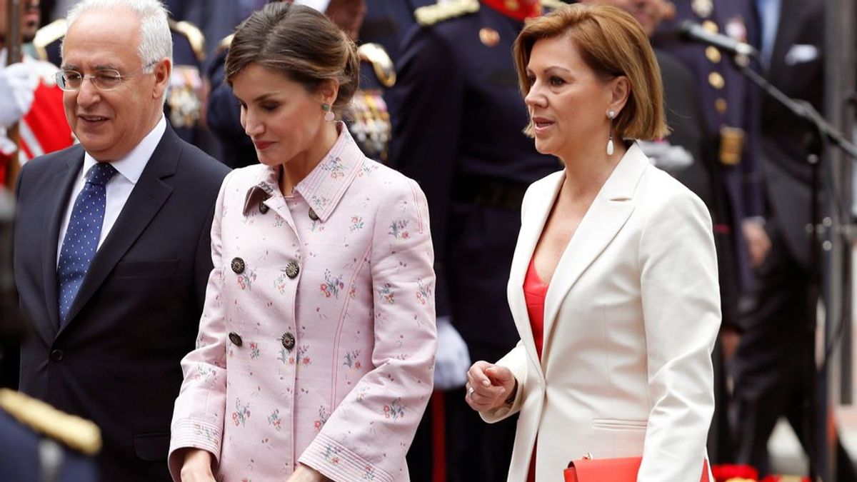 La reina Letizia y la ministra de Defensa, María Dolores de Cospedal