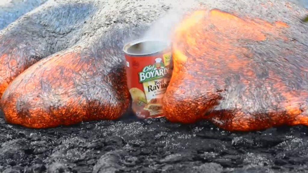 La lava del volcán Kilauea es más peligrosa al ser mucho más rica en gases venenosos