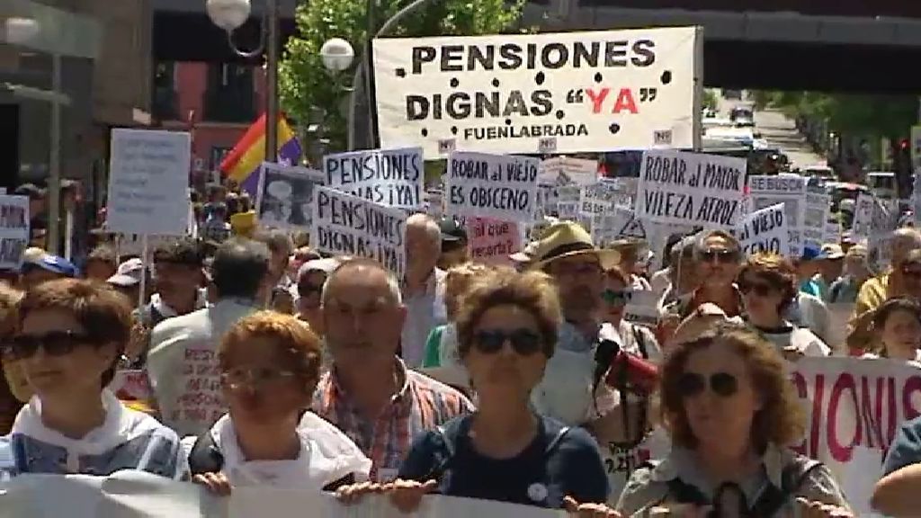 Marchas contra la precariedad formadas por miles de personas invaden Madrid