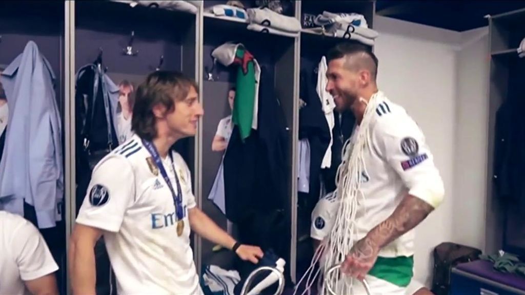 El baile de Modrić y Ramos en la fiesta de los jugadores del Real Madrid