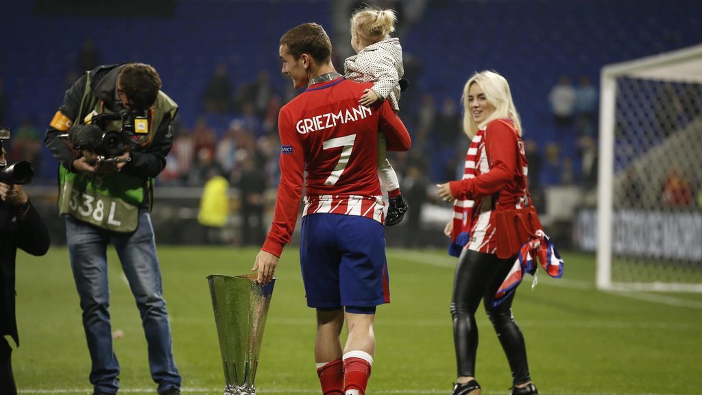 La mujer de Griezmann le da a ‘me gusta’ a una foto donde llaman “rata” a Theo