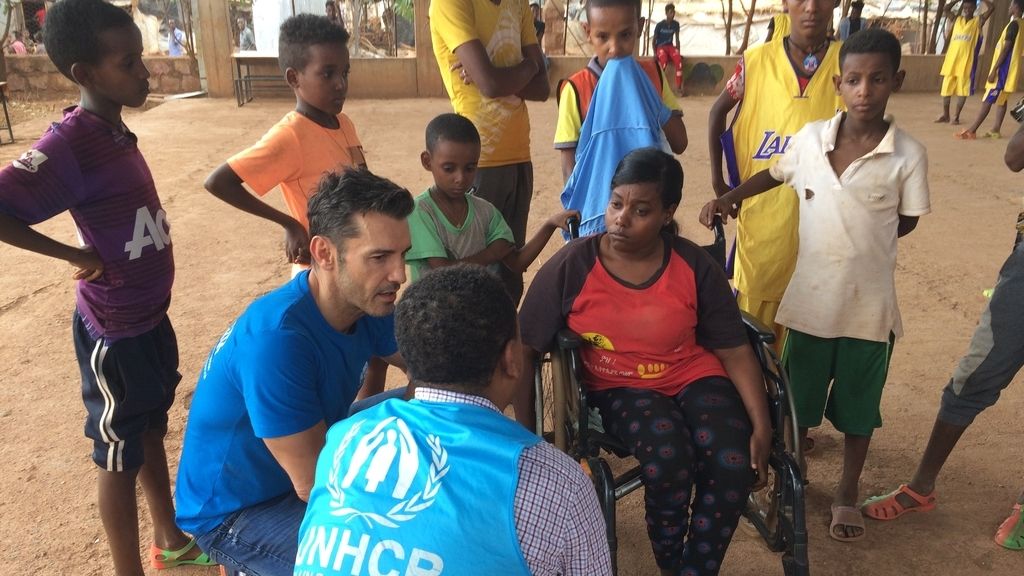Jesús Vázquez realiza una visita a un campo de refugiados en Etiopía