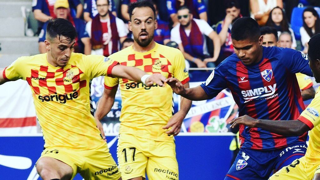 El Huesca - Nástic, bajo sospecha de amaño para 30 casas de apuestas