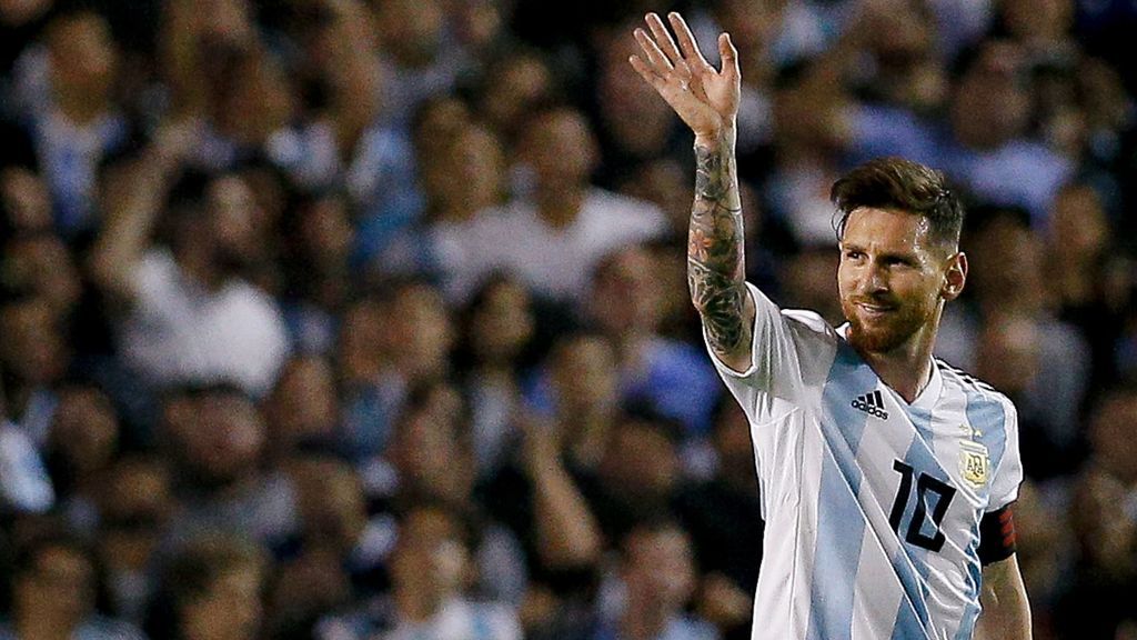 Argentina se rinde a Leo Messi tras el hat-trick con el que destrozó a Haití