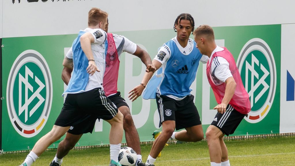 Joshua Kimmich y Antonio Rüdiger, separados en el último entrenamiento de Alemania tras encararse