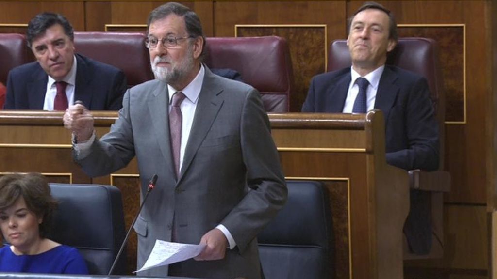 La moción calienta motores: Rajoy acusa a Sánchez de "chantajear " a los partidos
