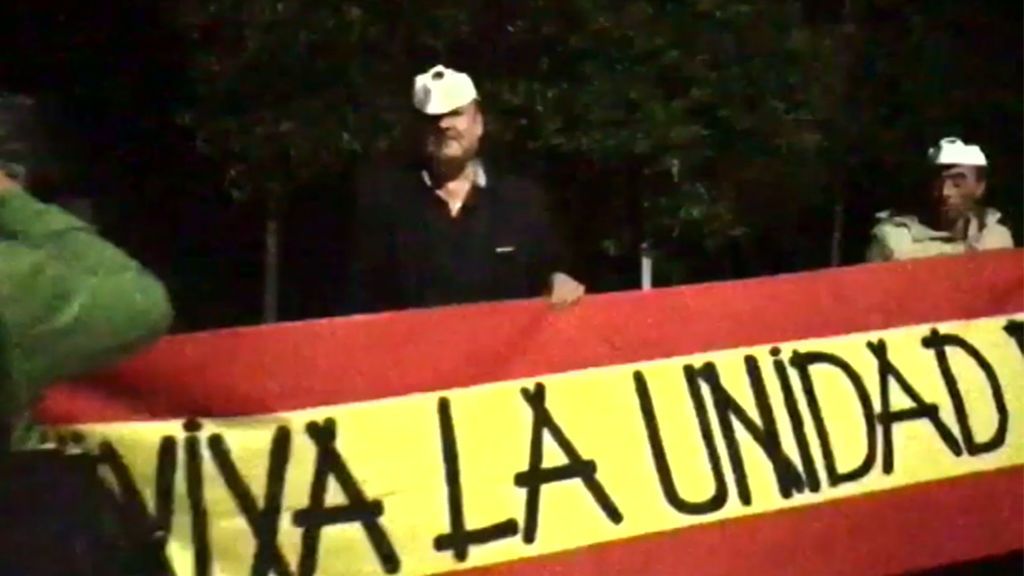 Absueltos los ultras que protagonizaron el escrache frente a la vivienda de Mónica Oltra