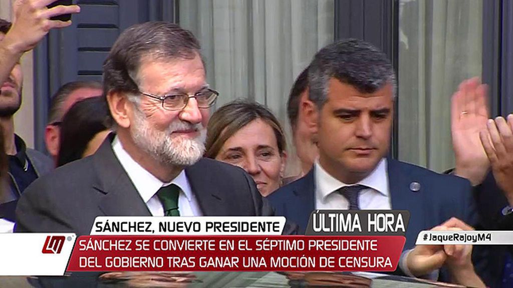 Rajoy sale del Congreso entre aplausos y gritos de “¡presidente!”