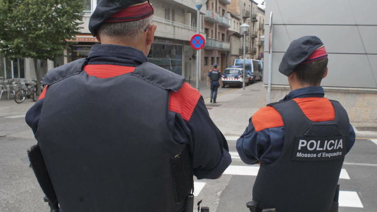 Encuentran el cadáver de una mujer en un vehículo en Tarragona