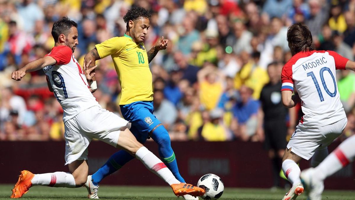 Neymar le pidió una camiseta firmada a Modric en su vuelta a los terrenos de juego
