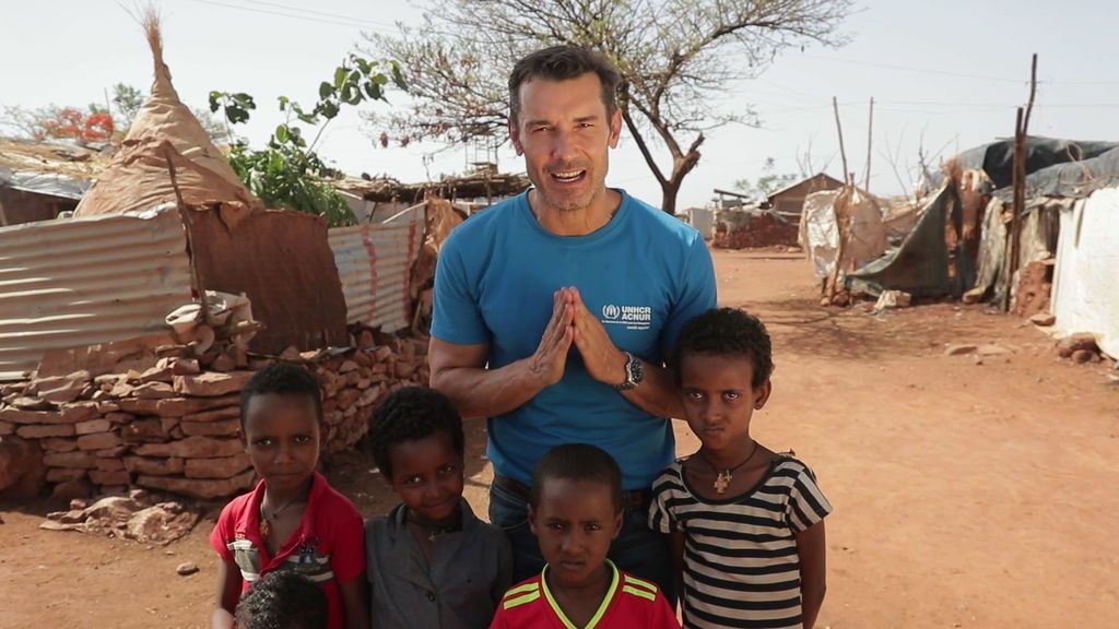 Jesús Vázquez viaja con 12 Meses y ACNUR a los campos de refugiados de Etiopía