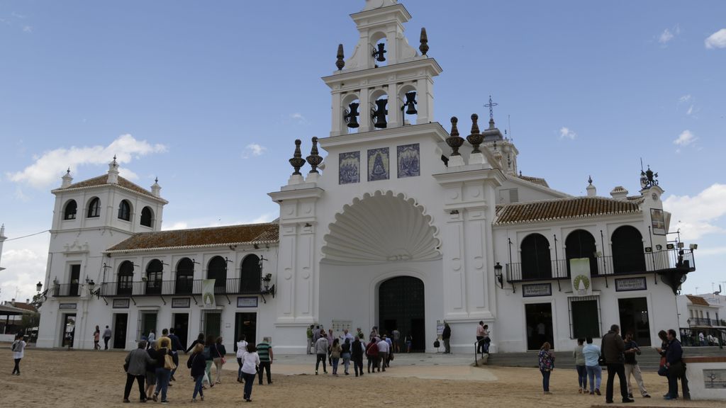 Eva González o Mª José Suárez, muy amigas de Elisabeth, no pudieron acudir por motivos profesionales