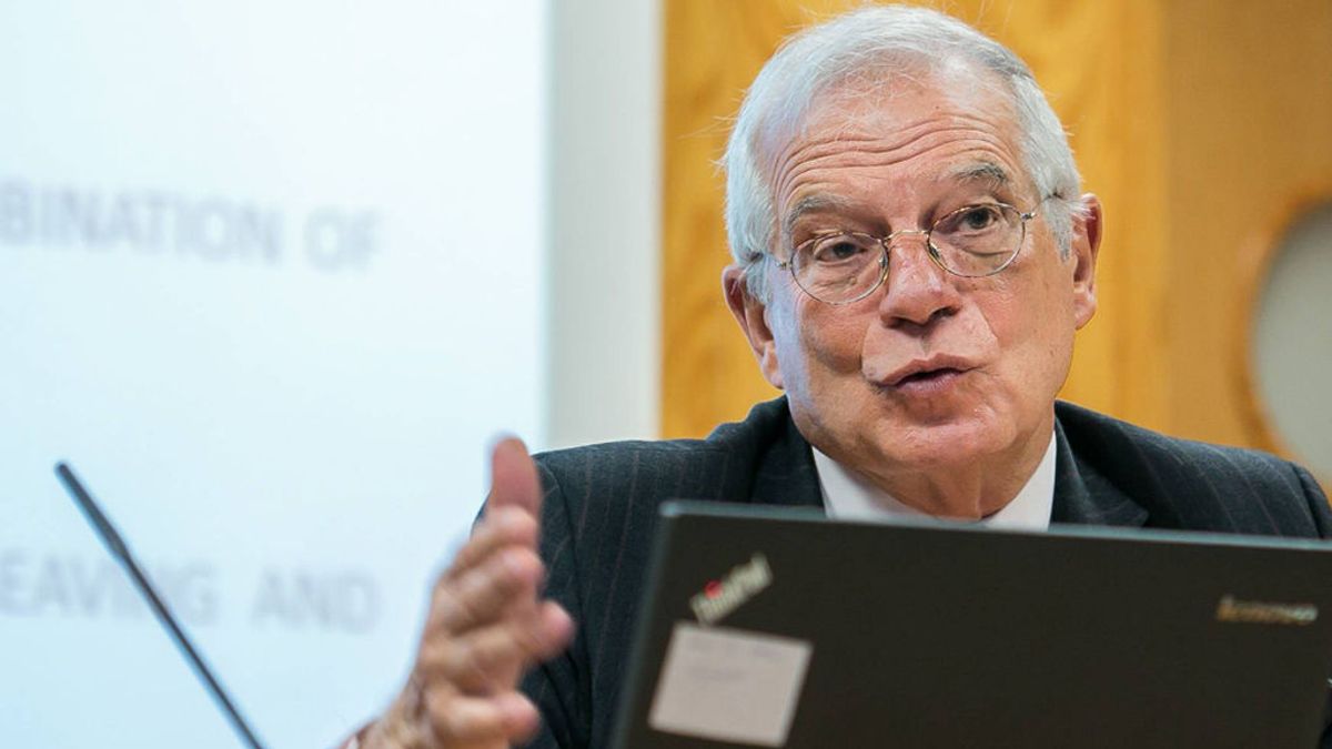 Josep Borrell estudia una oferta de Pedro Sánchez para ser ministro de Exteriores