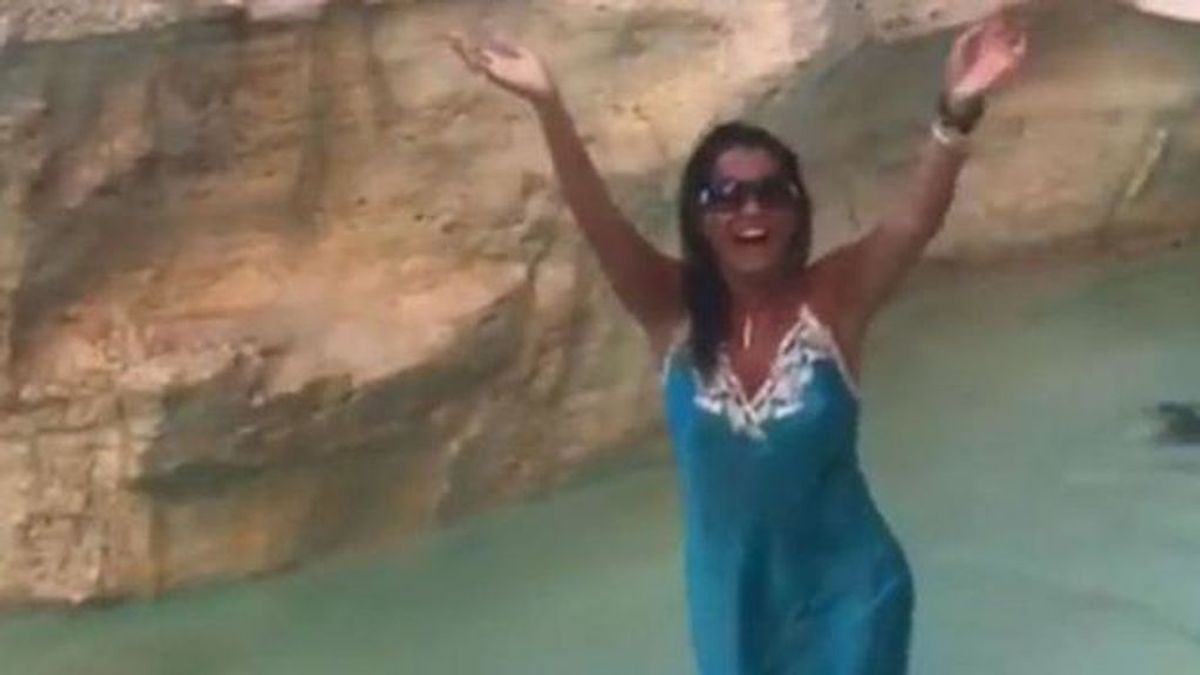 Aída Nízar, multada en Italia por bañarse en la Fontana di Trevi